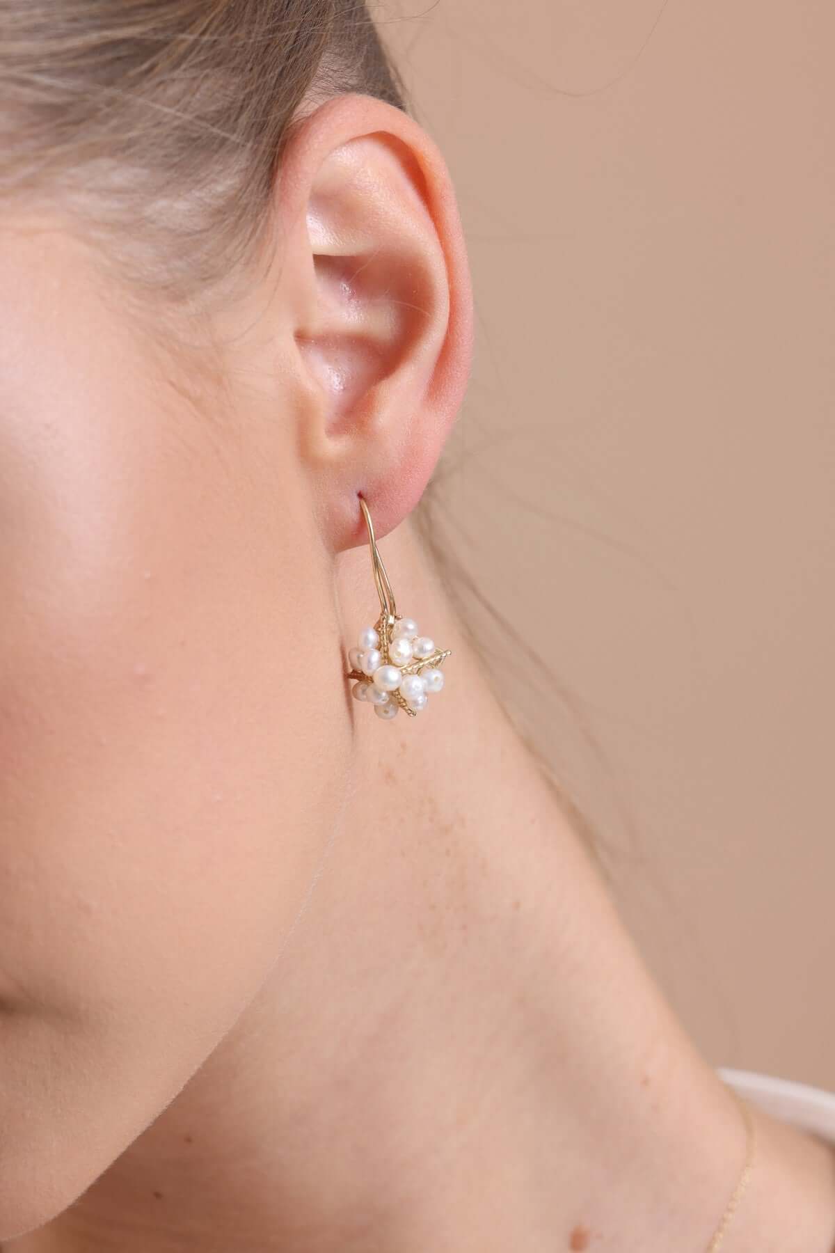 Pyramid Model Natural Pearl Earring Necklace Bracelet Ring Quadruple Set