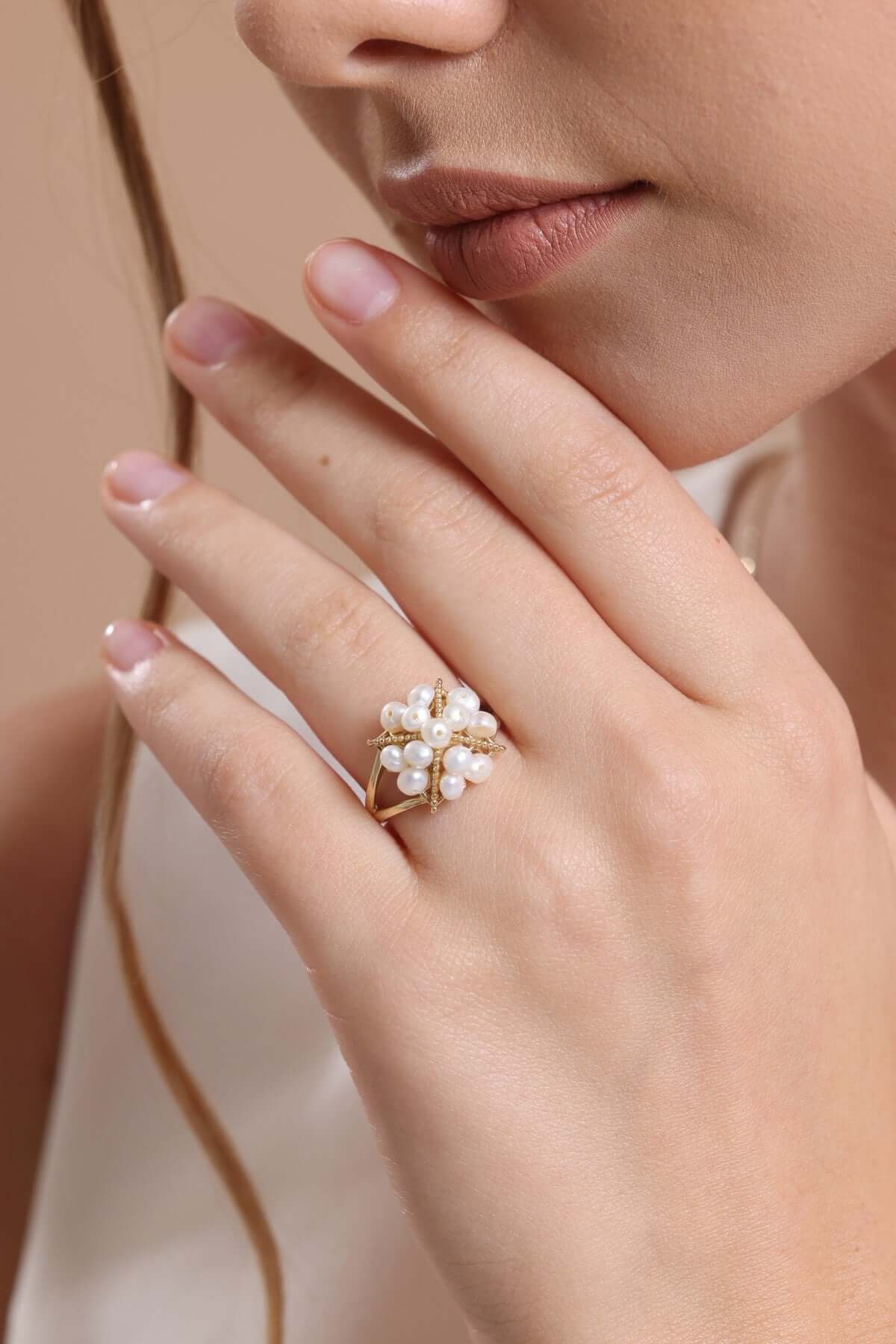 Pyramid Model Natural Pearl Earring Necklace Bracelet Ring Quadruple Set