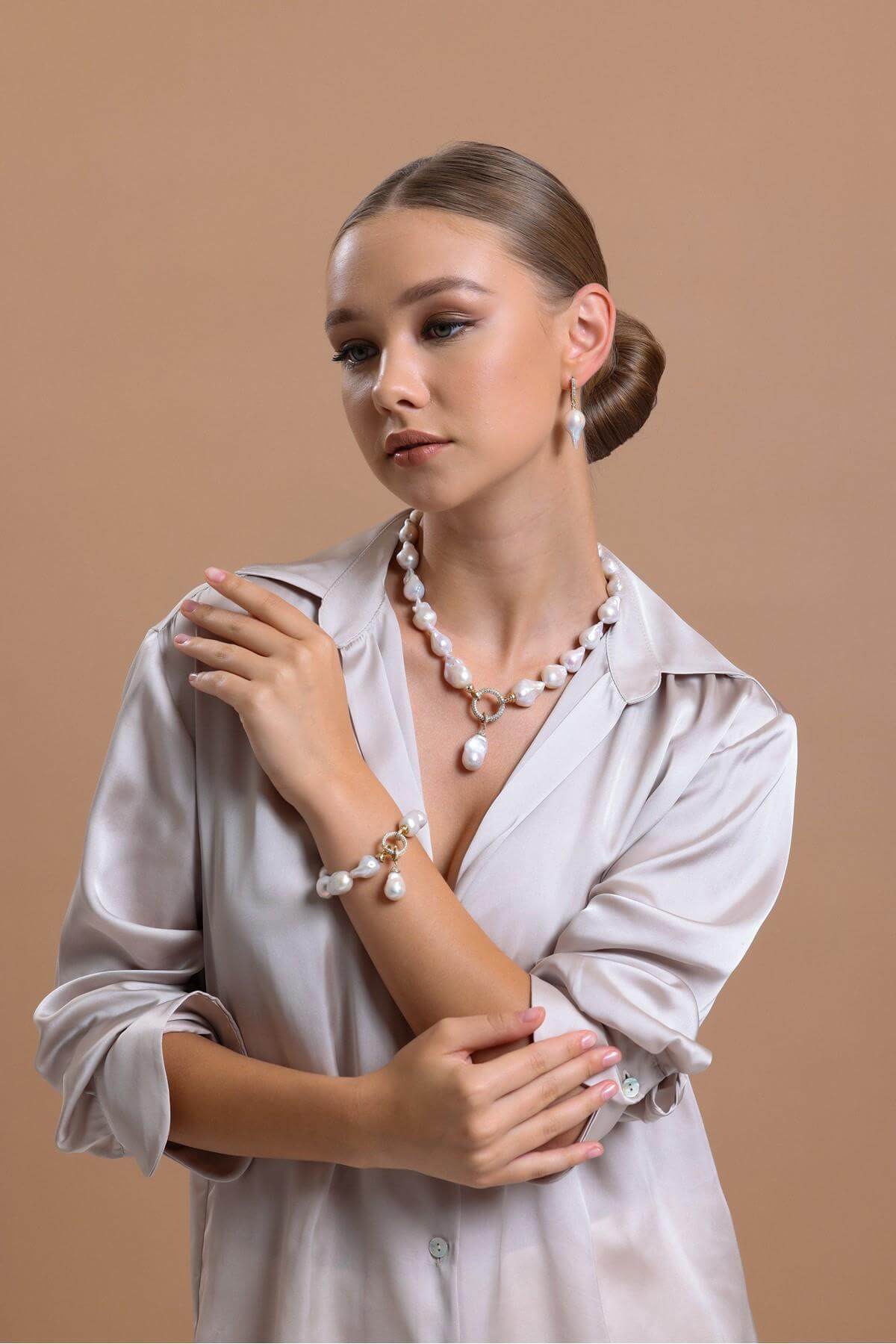 Halka Kilitli Barok Doğal İnci Bileklik | | Birinci1926