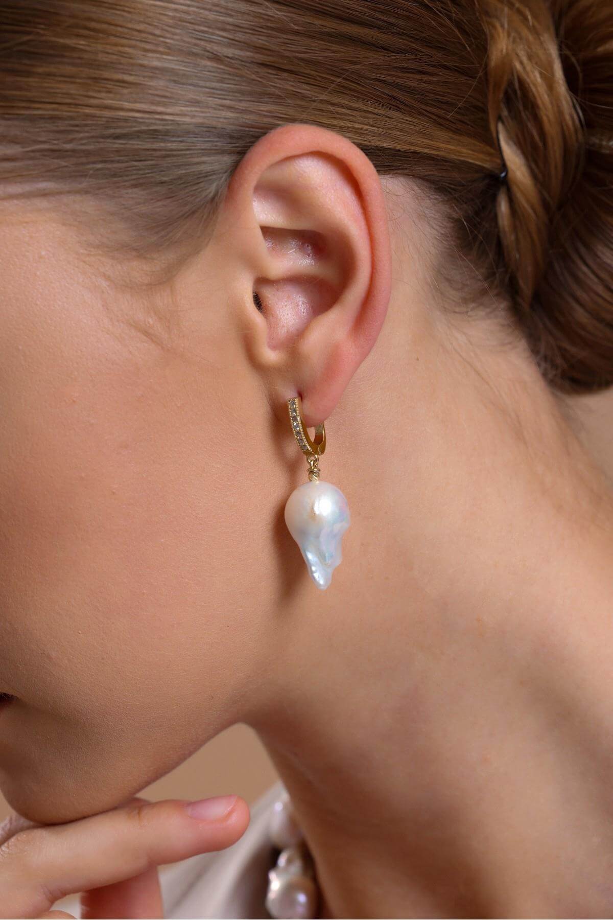 Hoop Clasp Baroque Natural Pearl Earring Necklace Bracelet Triple Set