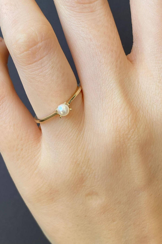 Small Natural Pearl Solitaire Design Ring
