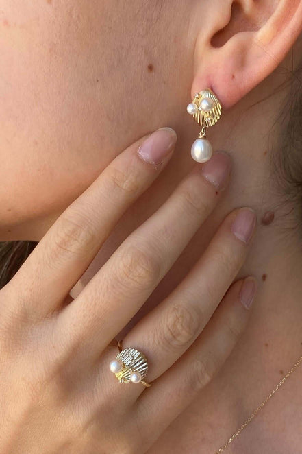 Oyster Natural Pearl Ring