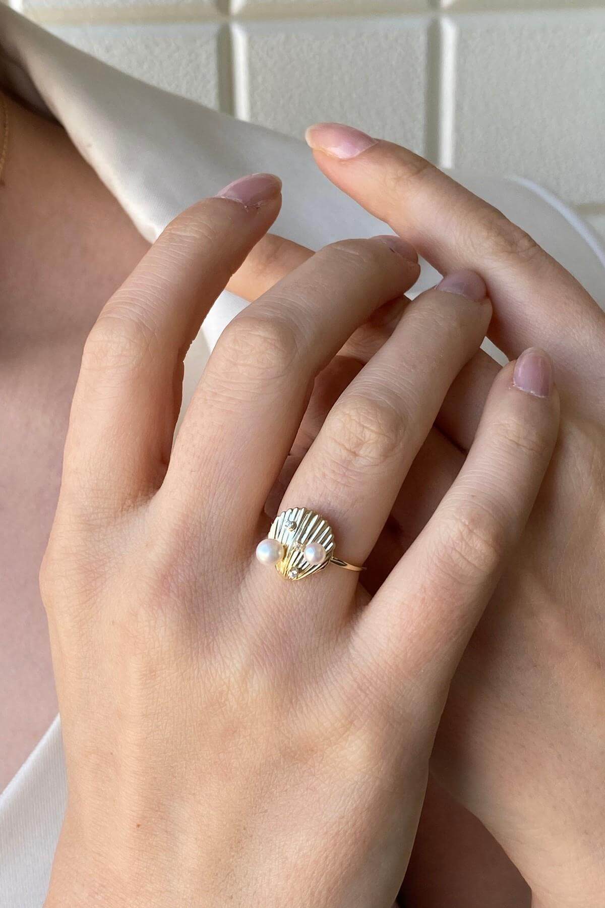 Oyster Natural Pearl Ring