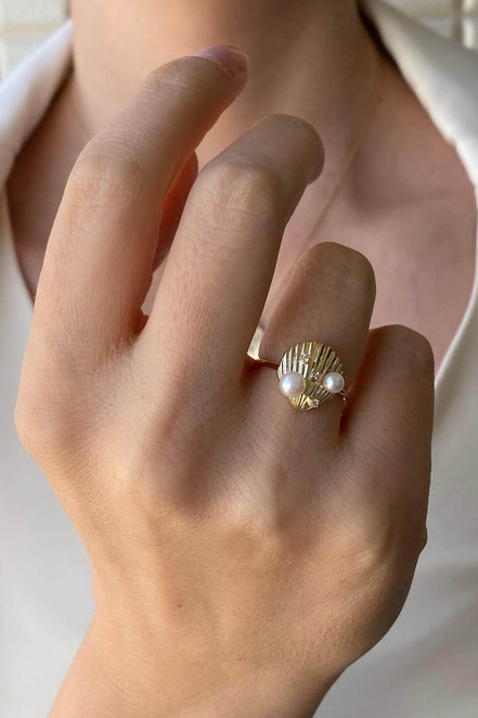 Oyster Natural Pearl Ring
