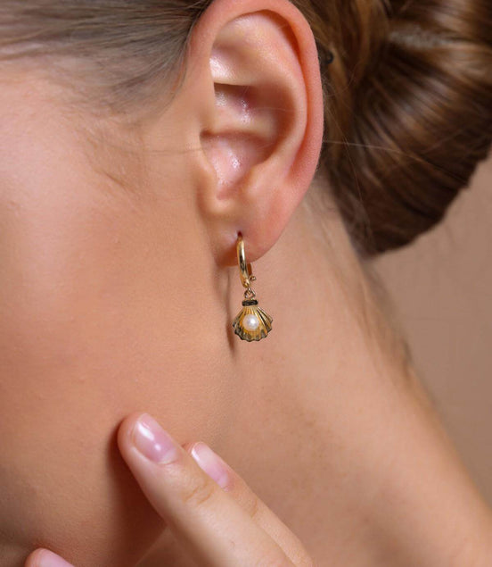 Oyster Natural Pearl Earring