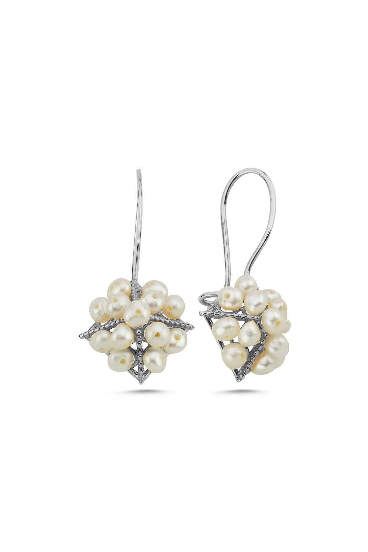 Pyramid Model Natural Pearl Earring