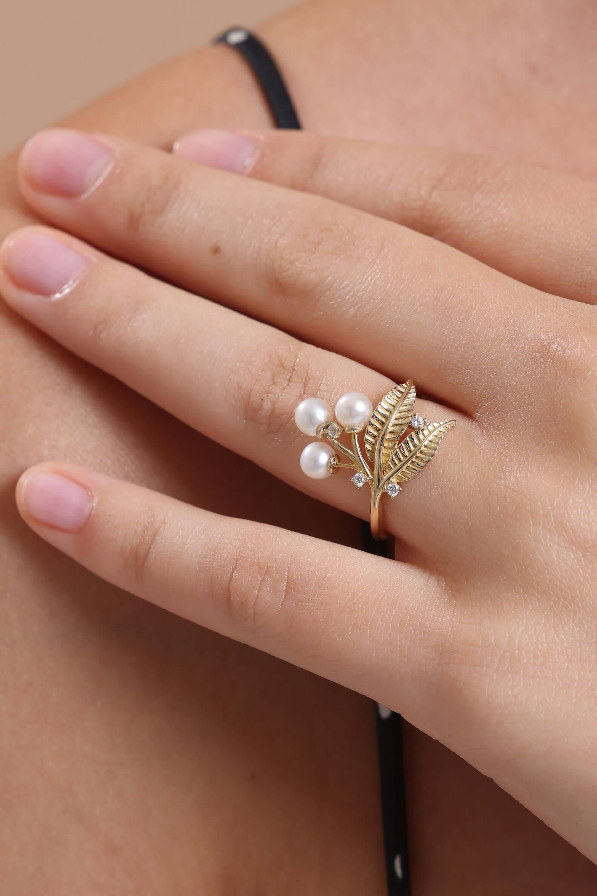 Olive Branch Natural Pearl Ring