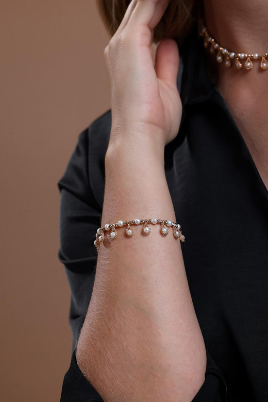 Dorica Bead Dangling Natural Pearl Bracelet