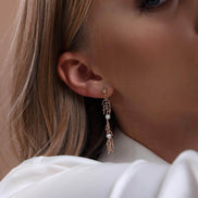 Bone Model Natural Pearl Earring