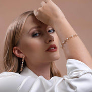 Bone Model Natural Pearl Earring