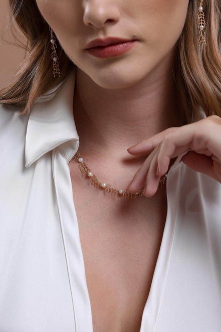 Bone Model Natural Pearl Necklace