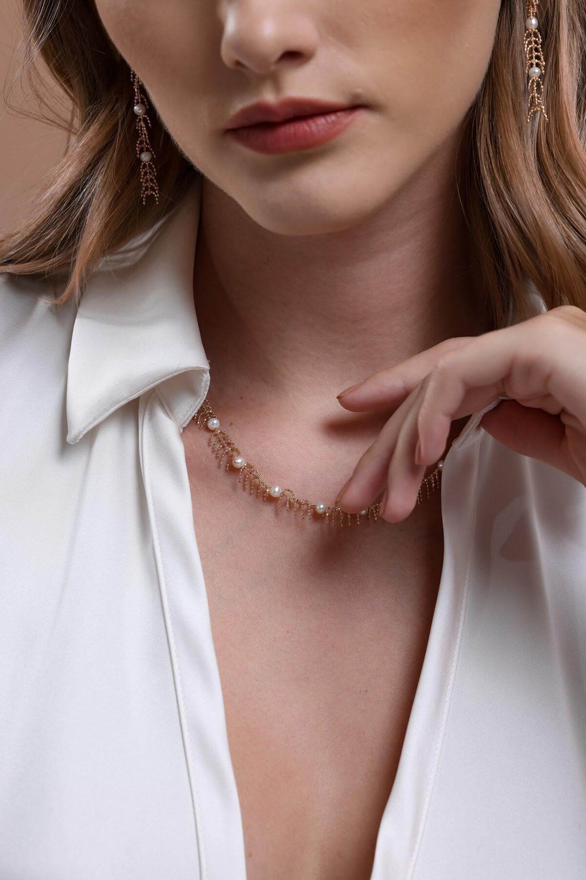 Bone Model Natural Pearl Necklace