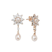 Daisy Design Natural Pearl Earring