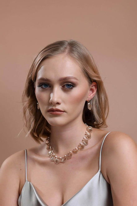 Yelpaze Design Natural Pearl Necklace