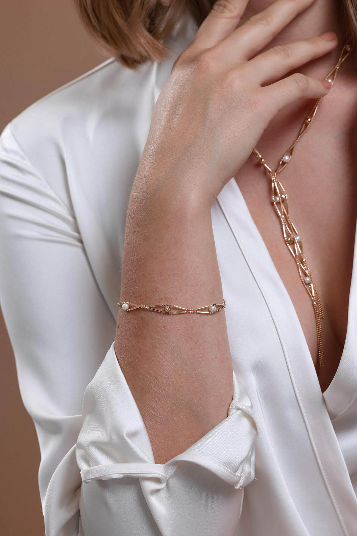 Slice of Baklava Dorika Natural Pearl Bracelet