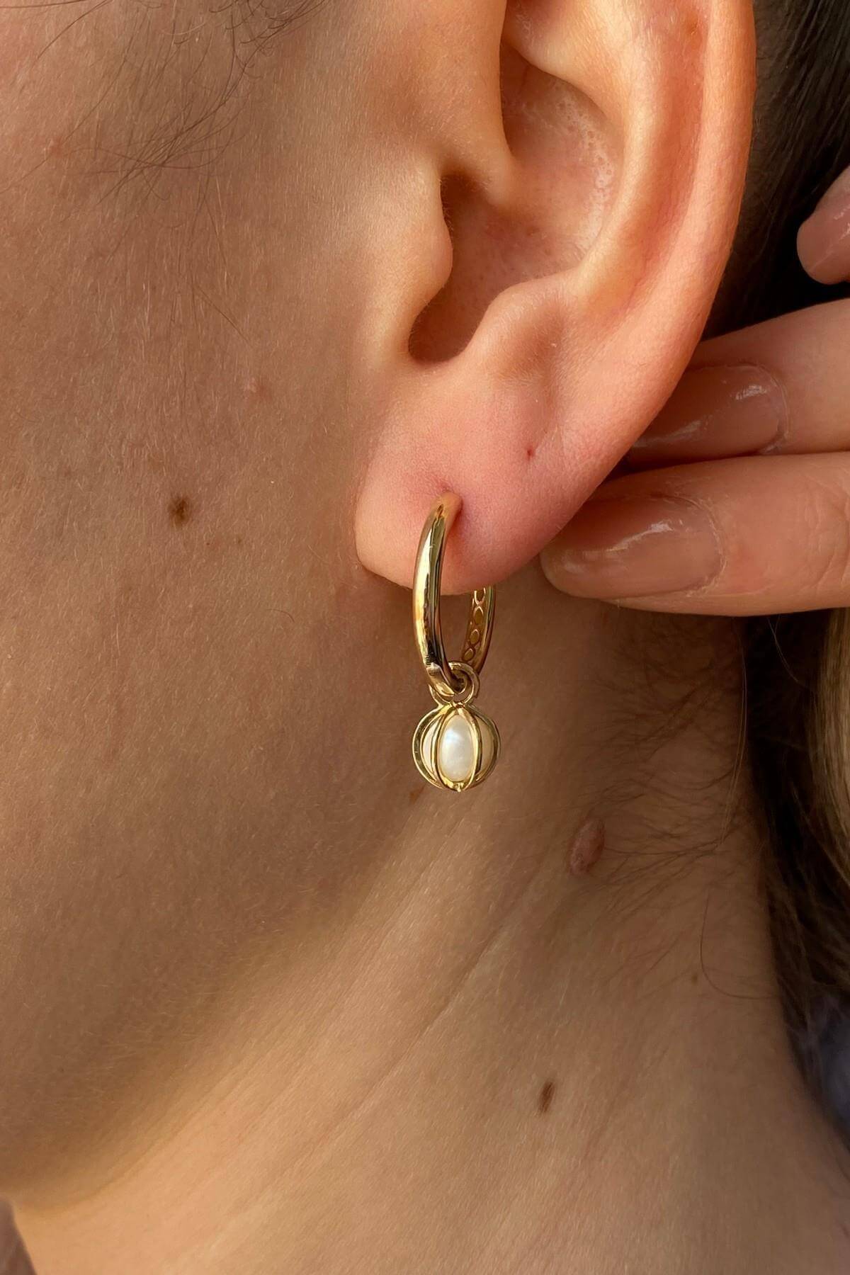 Large Cyclic Natural Pearl Earring