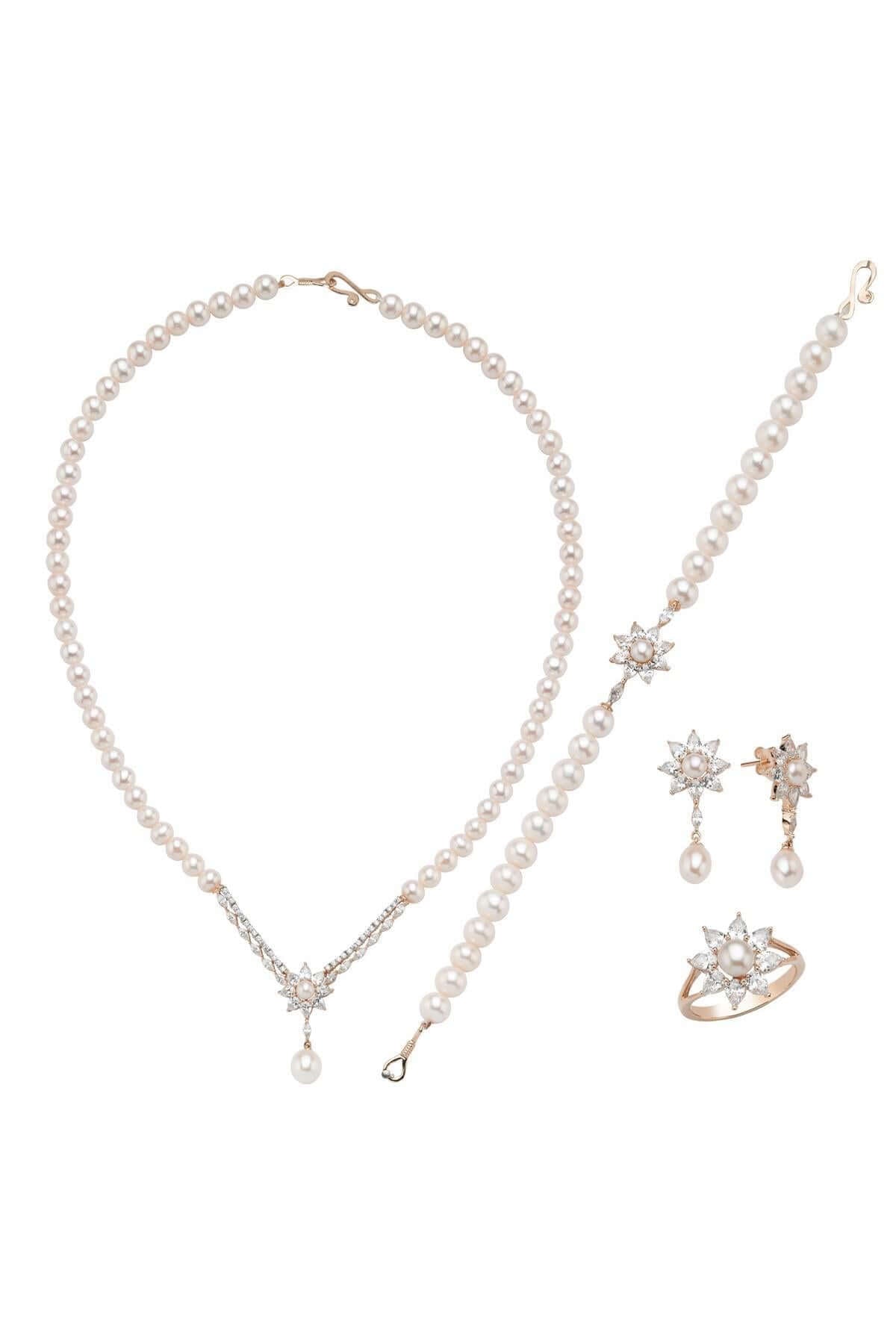 Daisy Design Natural Pearl Earring Necklace Bracelet Ring Quadruple Set