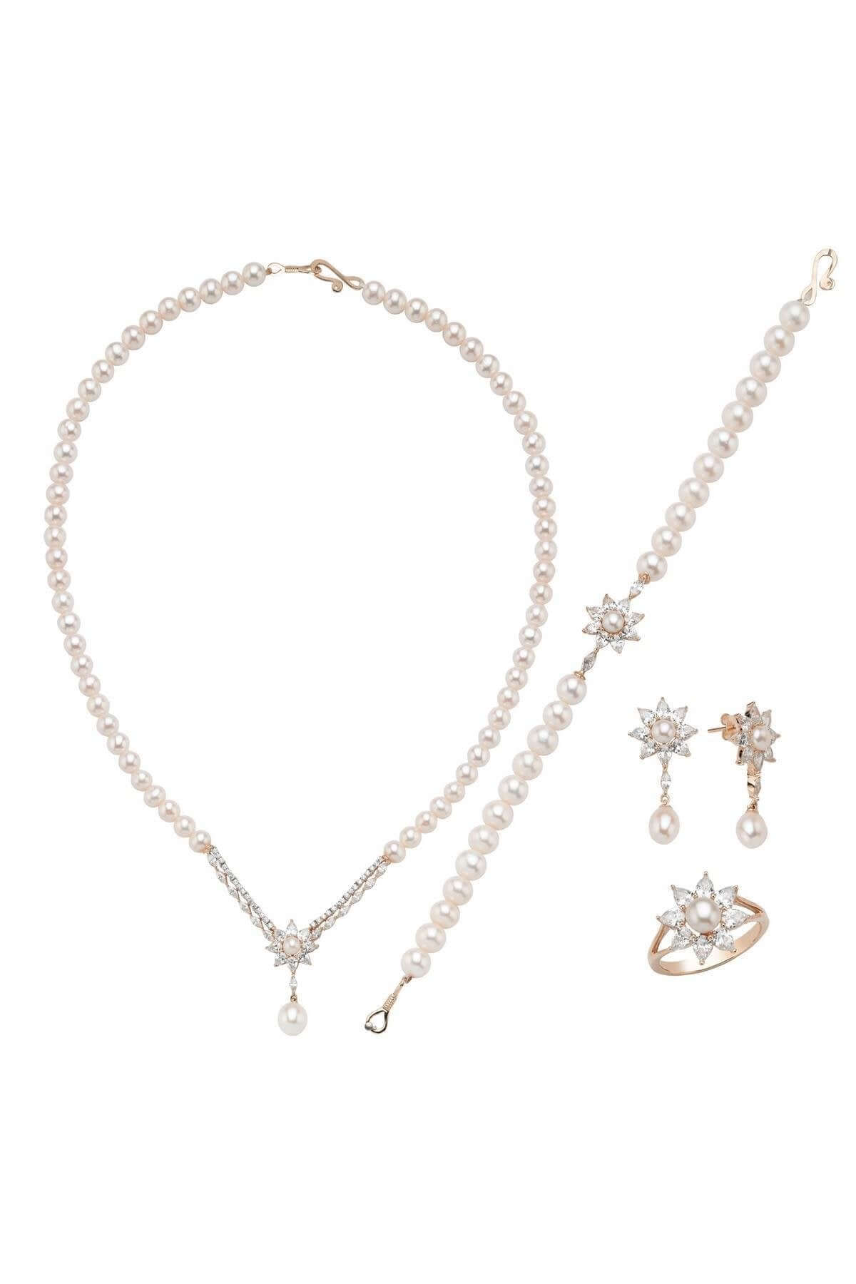 Daisy Design Natural Pearl Earring Necklace Bracelet Ring Quadruple Set