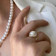 Wind Rose Natural Pearl Ring