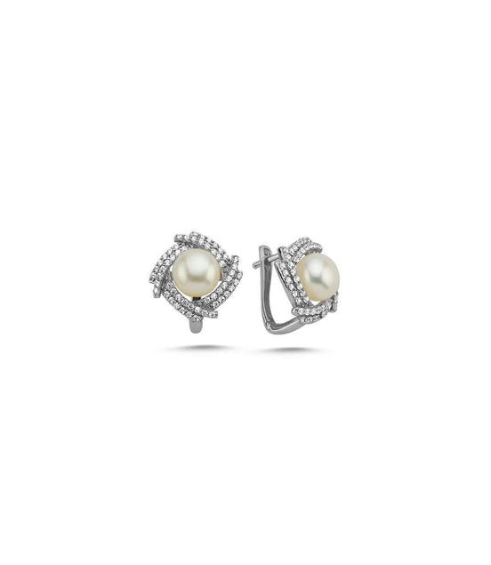 Wind Rose Natural Pearl Earring