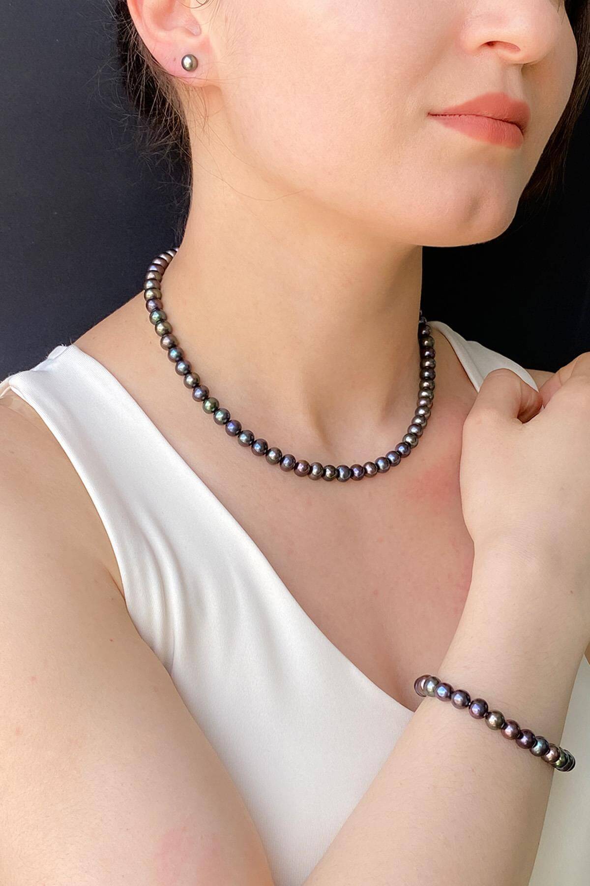 Black Pearl Earring Necklace Bracelet Triple Set