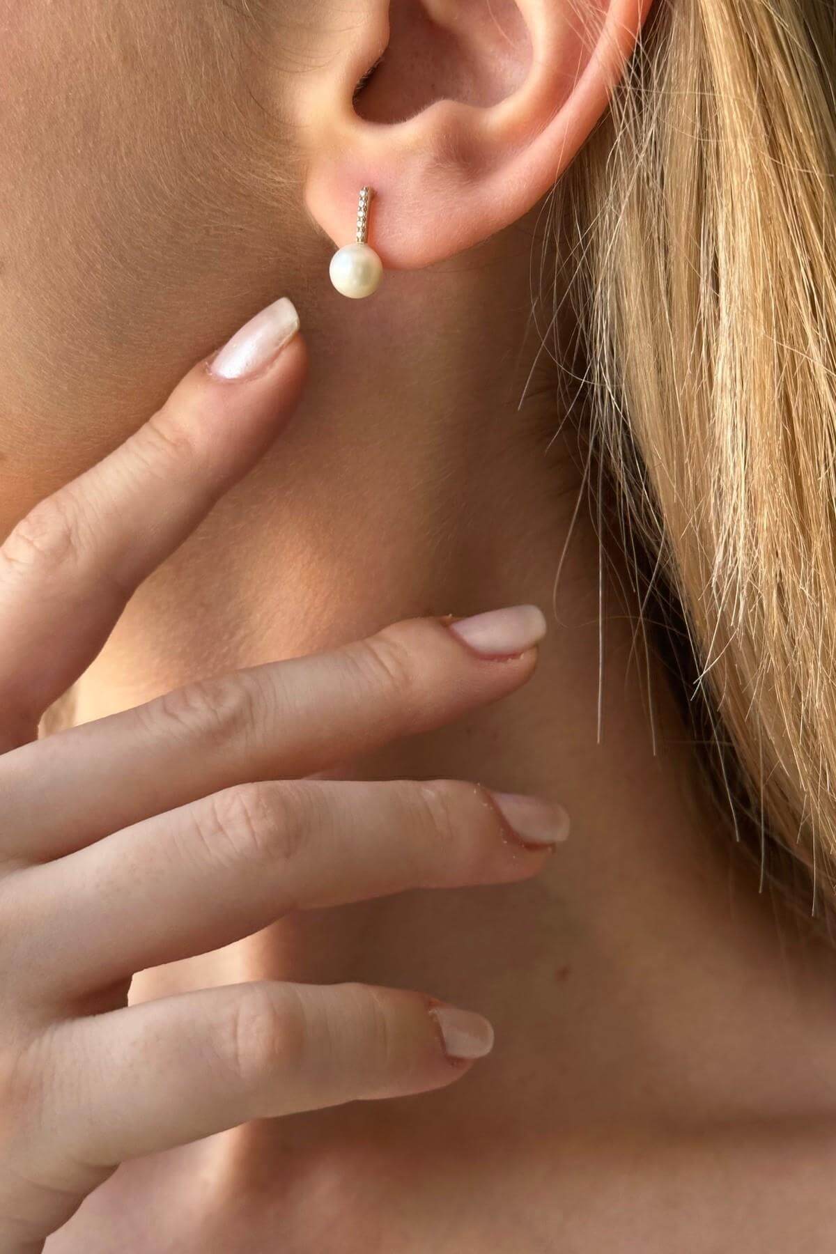 Zircon Stone Natural Pearl Earring