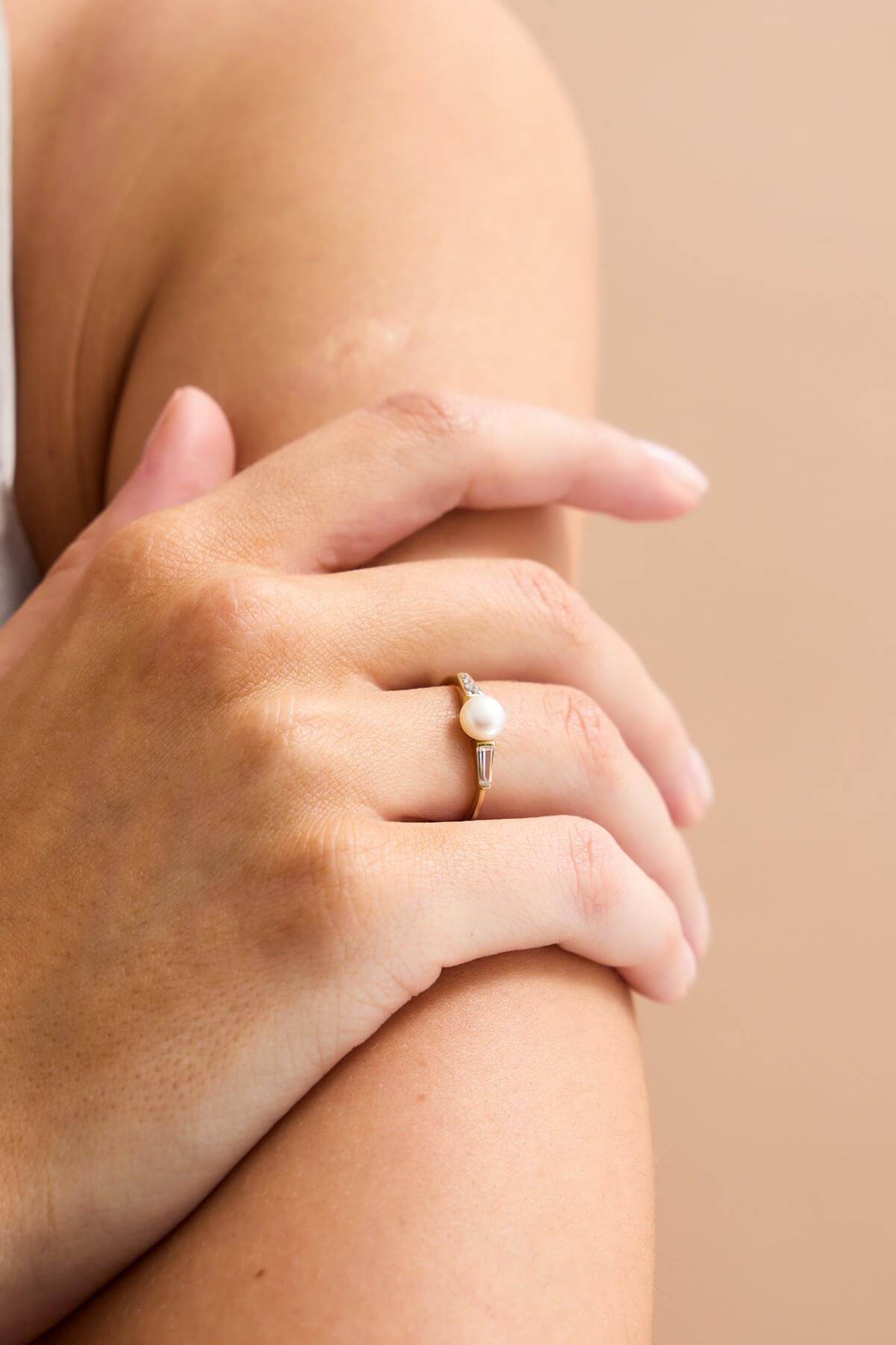 Baget Zirkon Taşlı Doğal İnci Yüzük | | Birinci1926