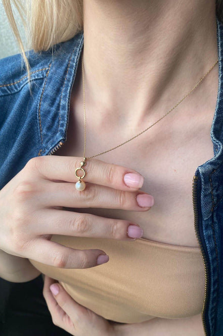 Hoop Fresh Water Natural Pearl Necklace