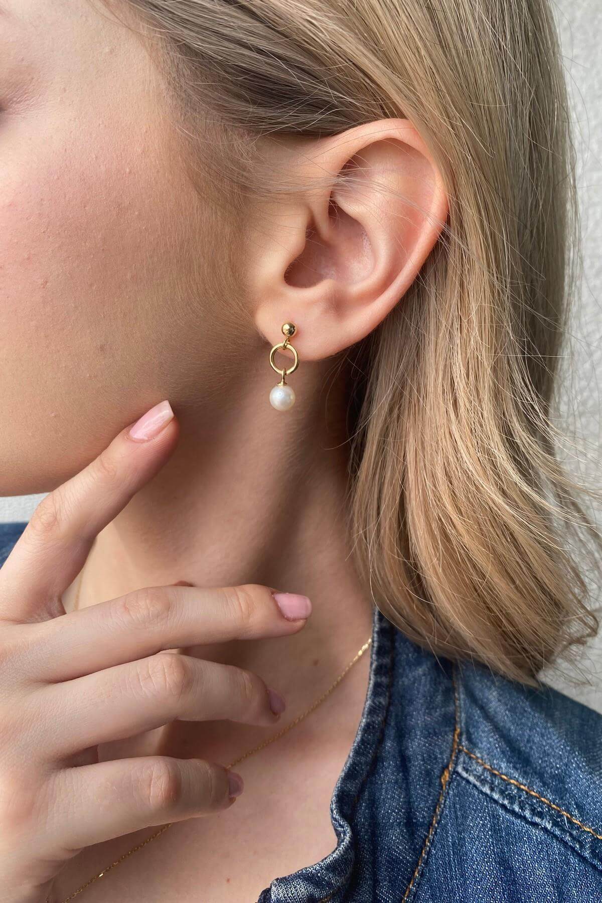 Cyclic Fresh Water Natural Pearl Earring