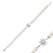 Daisy Design Natural Pearl Bracelet