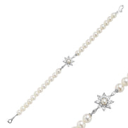 Daisy Design Natural Pearl Bracelet