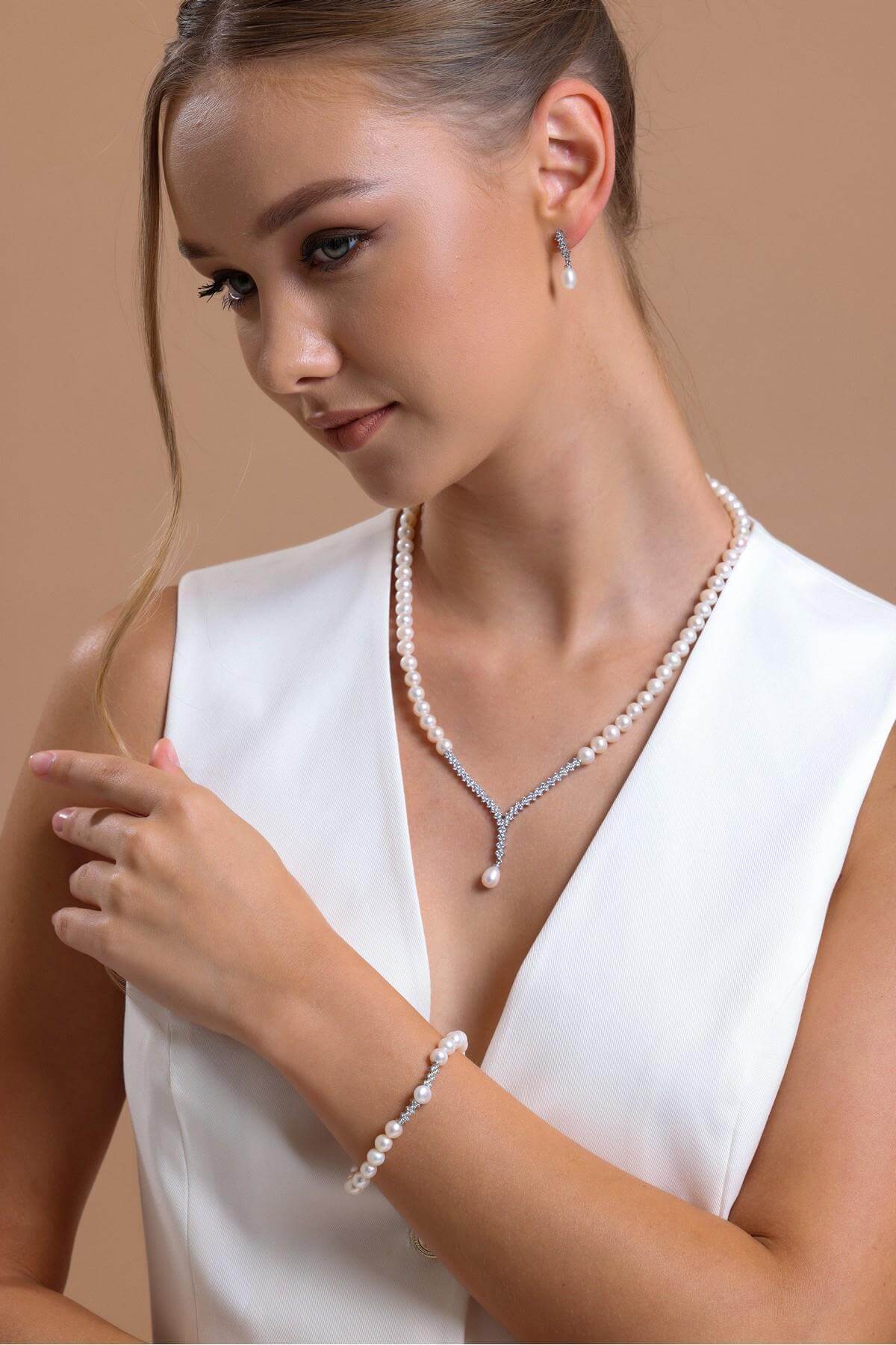 Watercourse Natural Pearl Earring Necklace Bracelet Triple Set