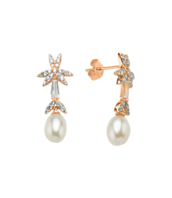 Leaf Design Natural Pearl Earring