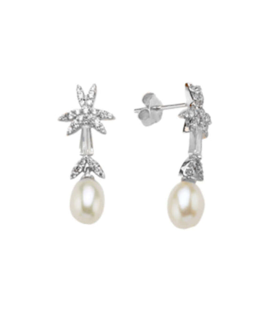 Leaf Design Natural Pearl Earring