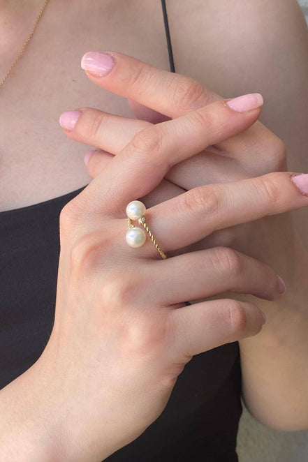 Twisted Two Pearl Natural Pearl Ring