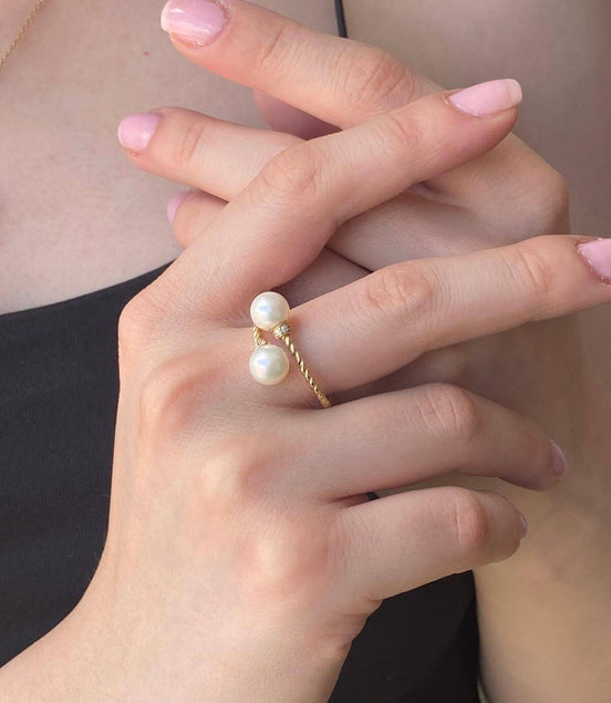 Twisted Two Pearl Natural Pearl Ring