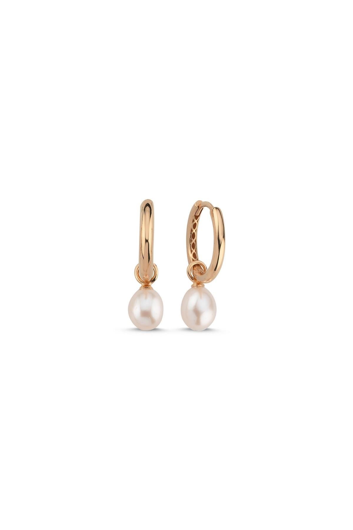 Natural Pearl Dangling Earring