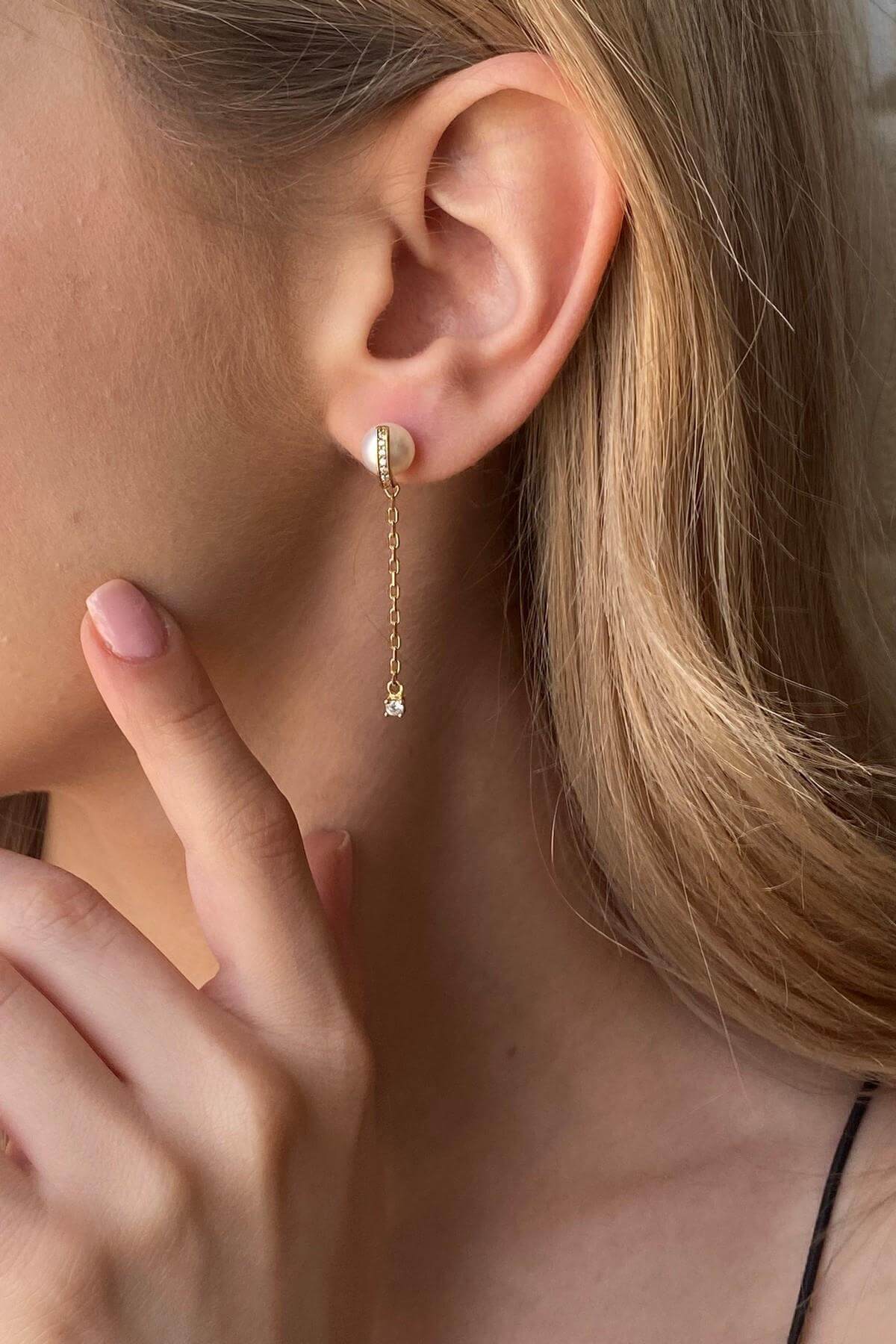 Fresh Water Natural Pearl Dangling Earring
