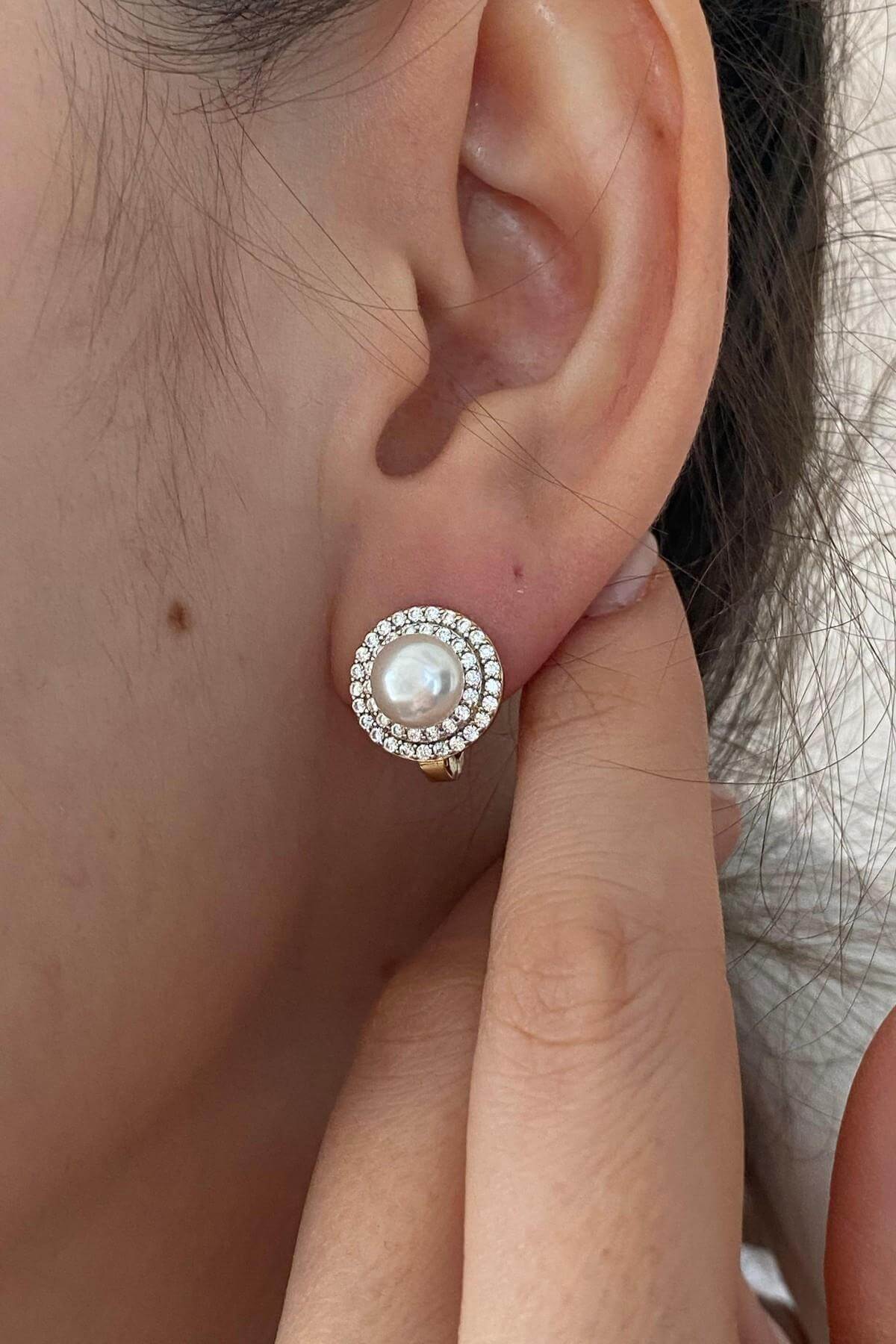 Natural Pearl Zircon Stone Earring