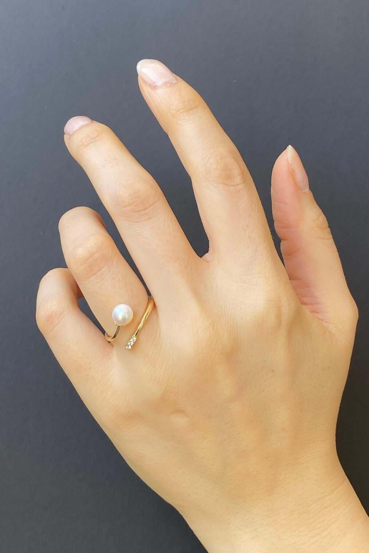 Natural Pearl Sarmal Zircon Stone Ring