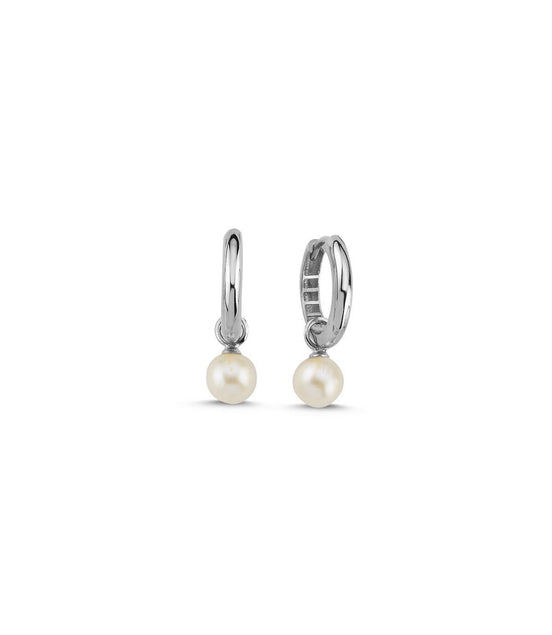 Dangling Natural Pearl Earring