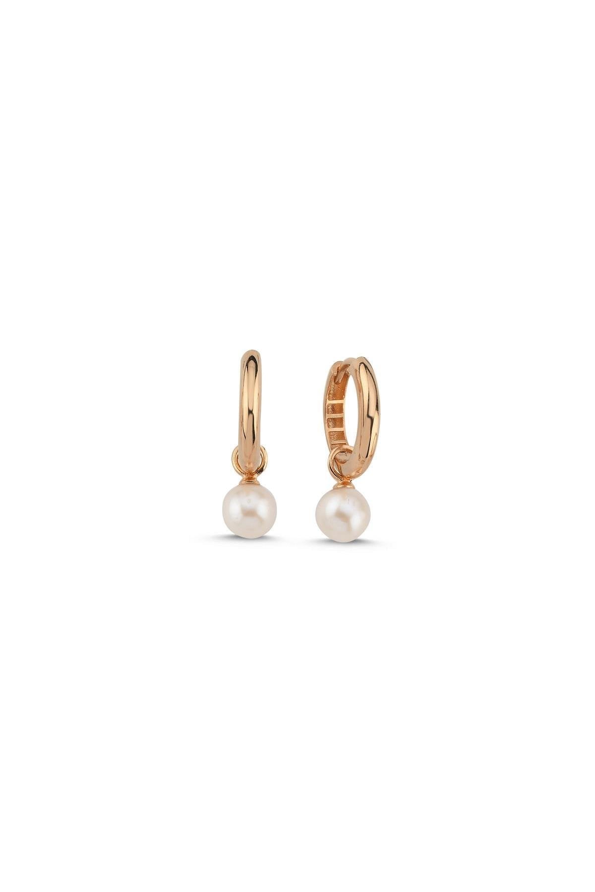Dangling Natural Pearl Earring