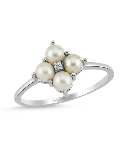 0,06 Karat Natural Pearl Diamond Ring