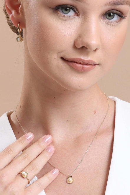 Oyster Natural Pearl Ring