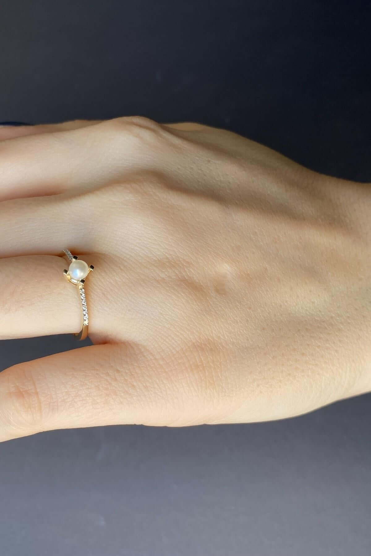 0,20 Karat Natural Pearl Diamond Ring