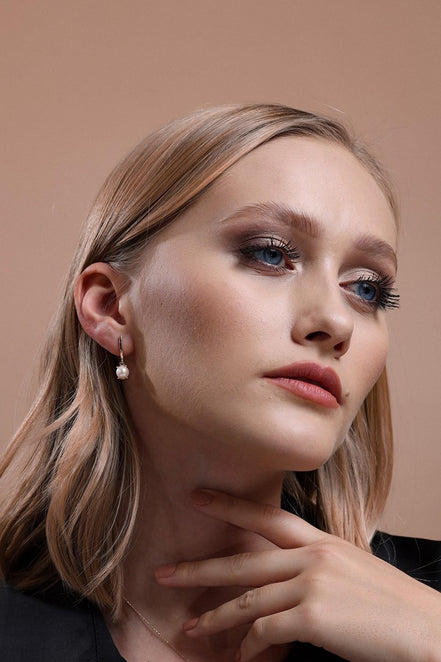 Natural Pearl Dangling Earrings