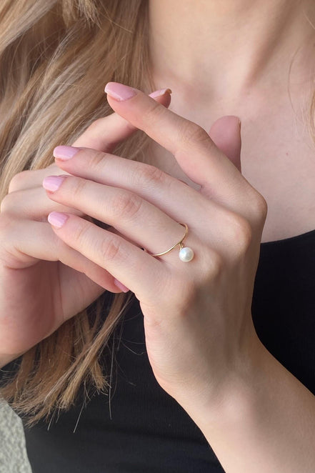 Natural Pearl Dangling Ring