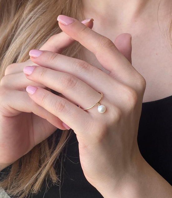 Natural Pearl Dangling Ring