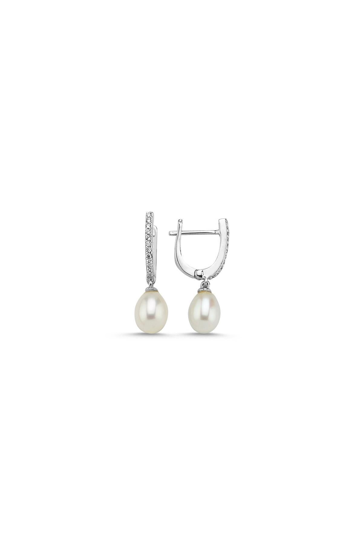 Natural Pearl Dangling Stone Earring