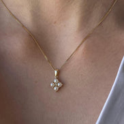 Square Four Natural Pearl 0,06 Karat Diamond Necklace
